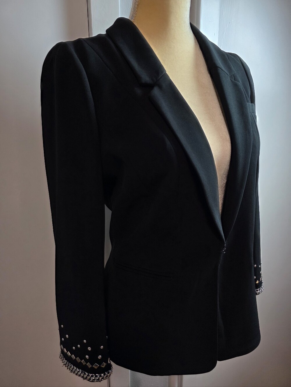 GUESS Los Angeles Black Studded & Chain Cuff Blazer Jacket - Size M